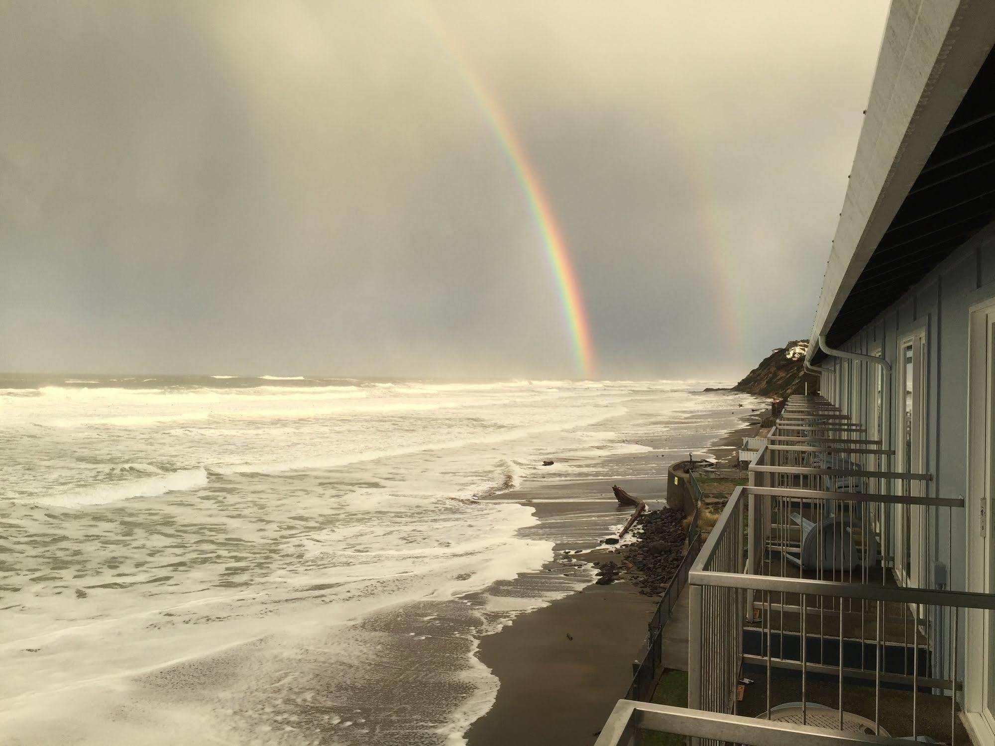 Sandcastle Beachfront Lincoln City Exterior foto